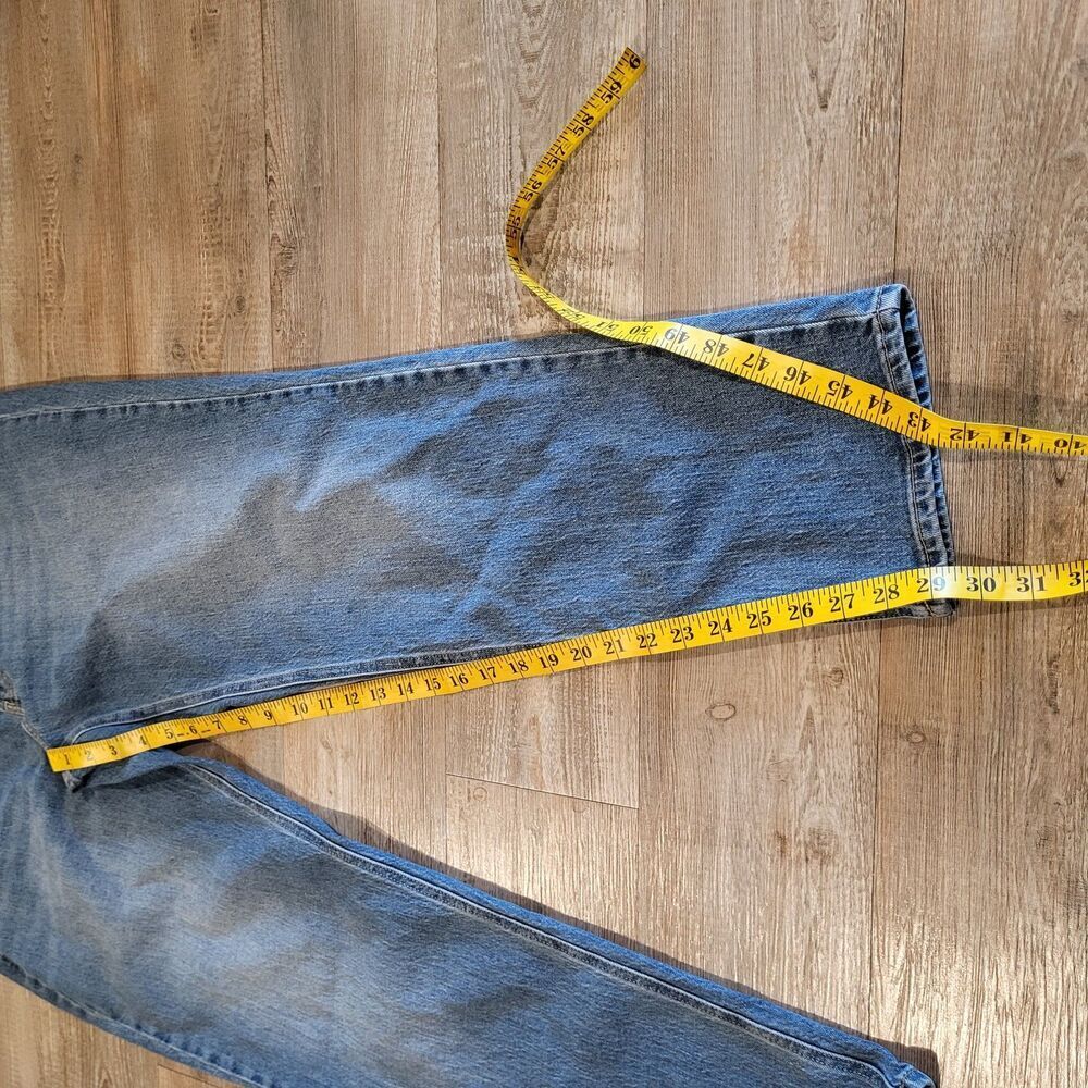 Old Navy Mid Rise WOW Boyfriend Fit Straight Jean Womens Size 14 - Picture 3 of 8